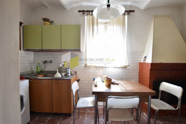 casa indipendente a San Giuliano Terme in zona Sant'Andrea in Pescaiola