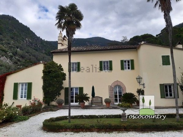 casa indipendente in vendita a San Giuliano Terme