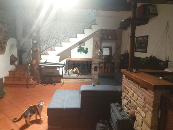casa indipendente in vendita a San Giuliano Terme