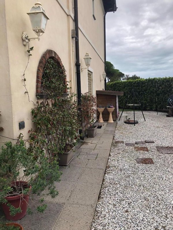 casa indipendente in vendita a San Giuliano Terme in zona Ghezzano