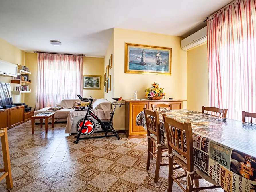 appartamento in vendita a San Giuliano Terme in zona Sant'Andrea in Pescaiola