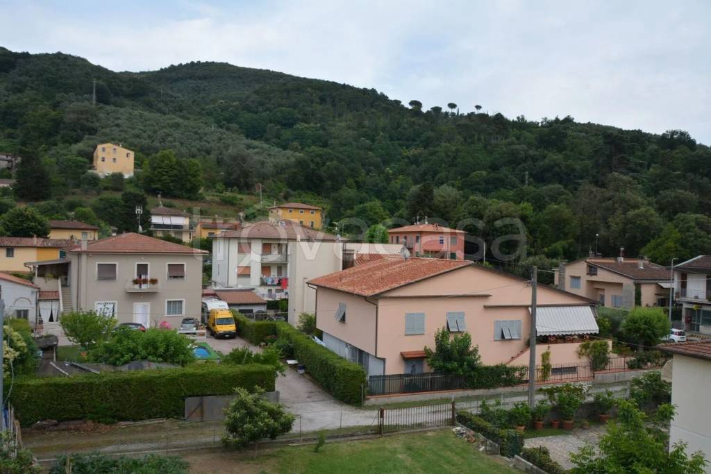 appartamento in vendita a San Giuliano Terme in zona Molina di Quosa