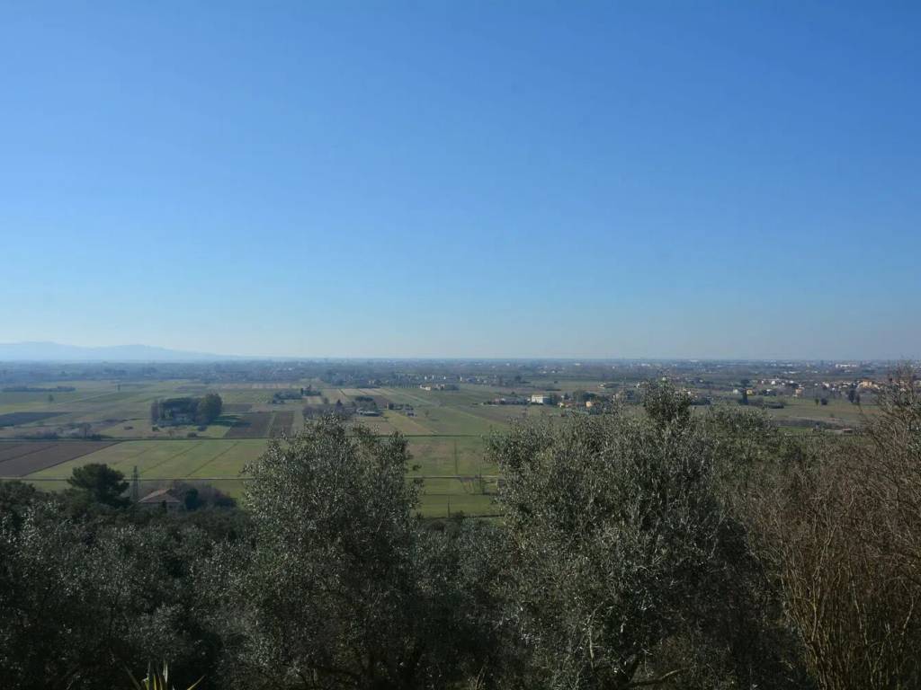 casa indipendente in vendita a San Giuliano Terme in zona Agnano