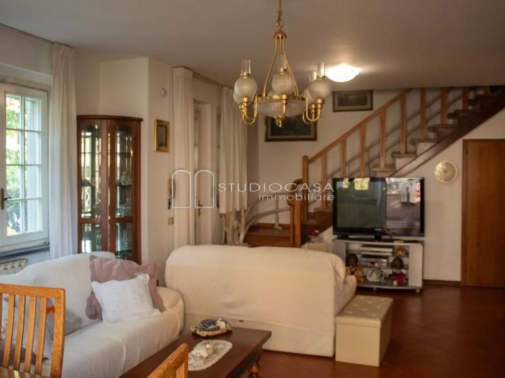 casa indipendente in vendita a San Giuliano Terme in zona Gello