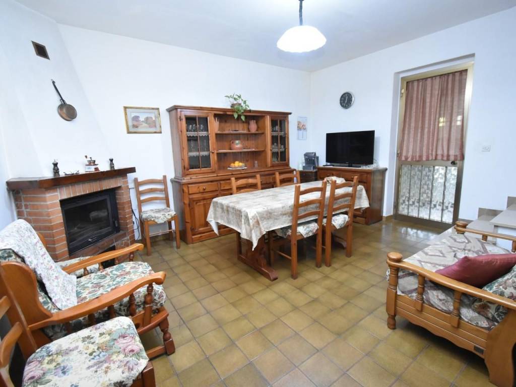 casa indipendente in vendita a San Giuliano Terme in zona Gello
