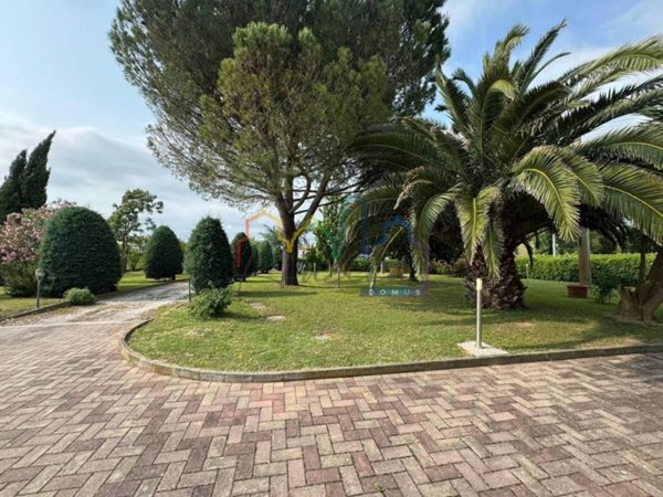 casa indipendente in vendita a San Giuliano Terme in zona Madonna dell'Acqua