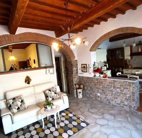 appartamento in vendita a San Giuliano Terme in zona Orzignano