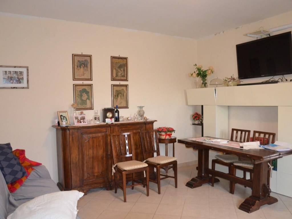 appartamento in vendita a San Giuliano Terme in zona Campo