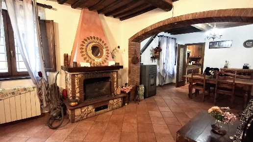 casa indipendente in vendita a San Giuliano Terme in zona Pappiana