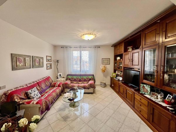 casa indipendente in vendita a San Giuliano Terme in zona Arena-Metato