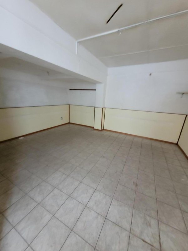 locale commerciale in vendita a San Giuliano Terme