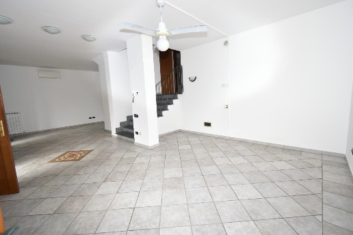 casa indipendente in vendita a San Giuliano Terme in zona Pontasserchio