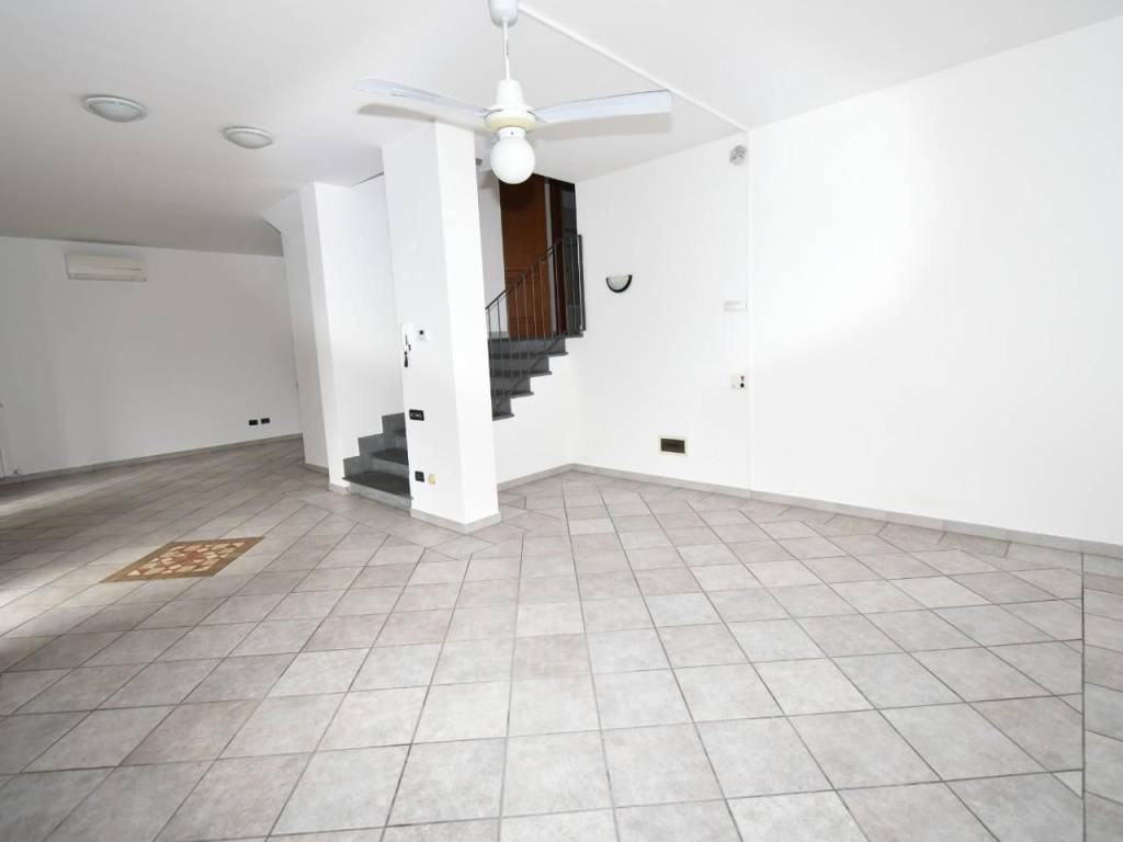 casa indipendente in vendita a San Giuliano Terme in zona Pontasserchio