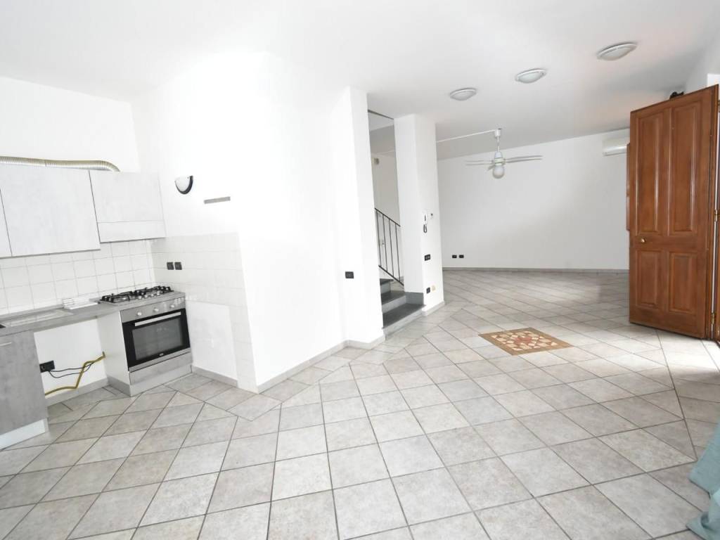 casa indipendente in vendita a San Giuliano Terme in zona Pontasserchio