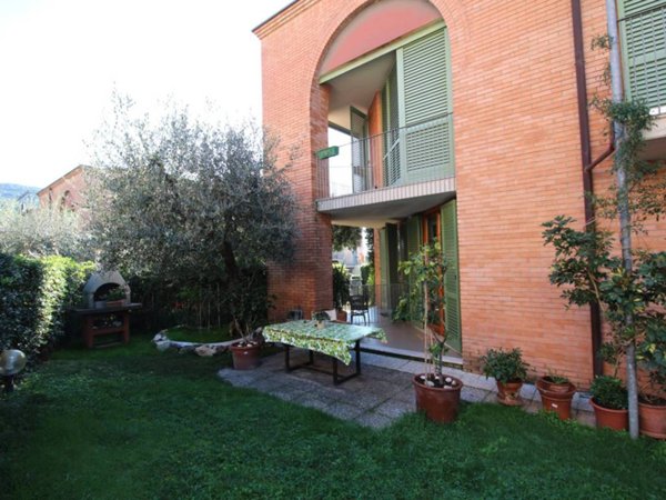 casa indipendente in vendita a San Giuliano Terme in zona Agnano