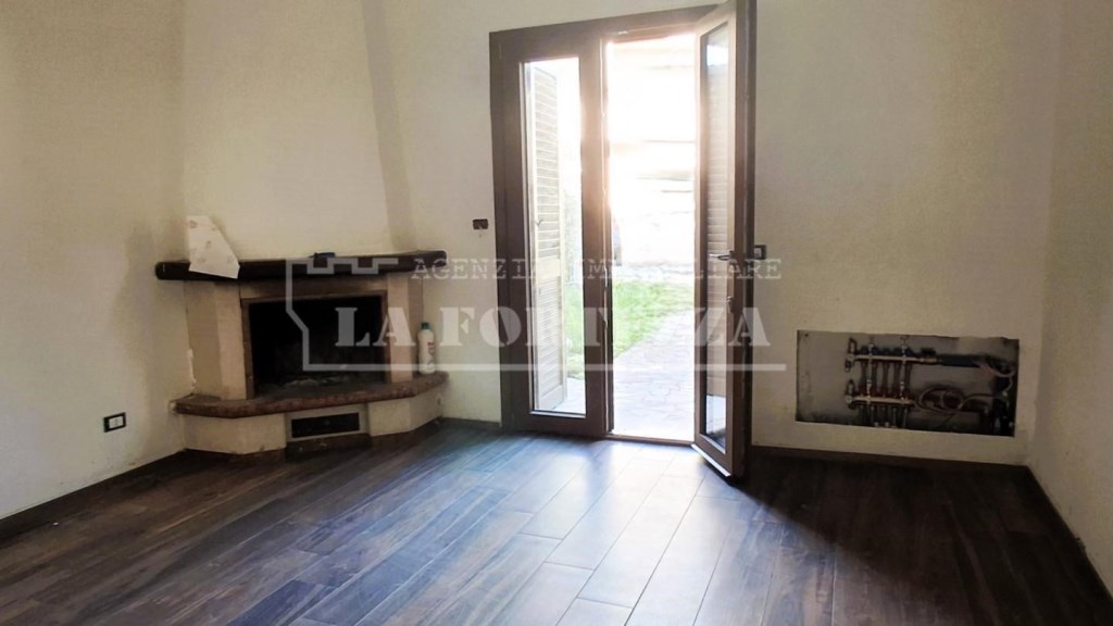 casa indipendente in vendita a San Giuliano Terme in zona Pontasserchio