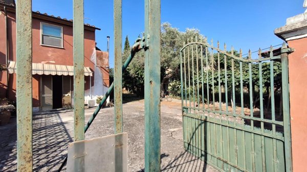 casa indipendente in vendita a San Giuliano Terme in zona Pontasserchio