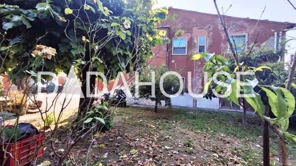 casa indipendente in vendita a San Giuliano Terme in zona Pontasserchio