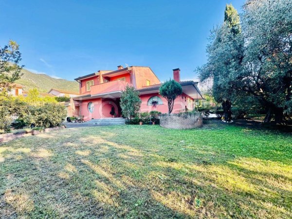 casa indipendente in vendita a San Giuliano Terme