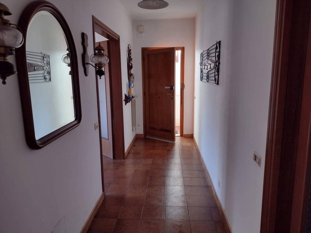 appartamento in vendita a San Giuliano Terme in zona Arena-Metato