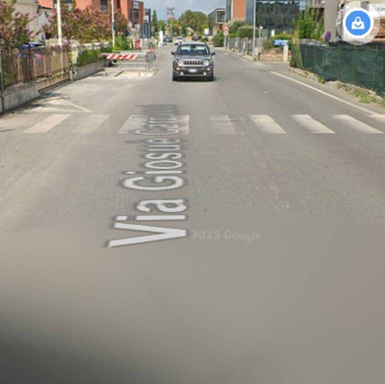 locale commerciale in vendita a San Giuliano Terme in zona Ghezzano