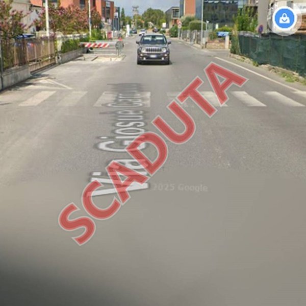 locale commerciale in vendita a San Giuliano Terme in zona Ghezzano