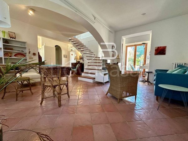 casa indipendente in vendita a San Giuliano Terme in zona Campo