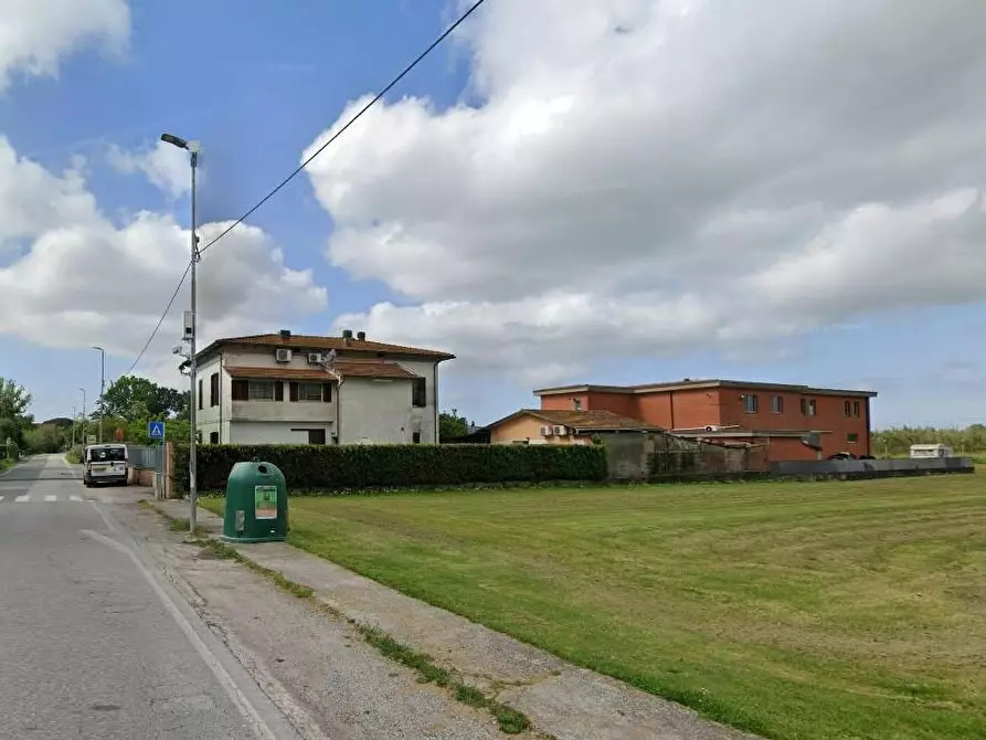 capannone in vendita a San Giuliano Terme in zona Gello
