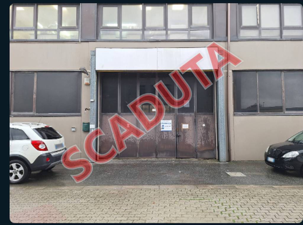 locale commerciale in vendita a San Giuliano Terme in zona Ghezzano