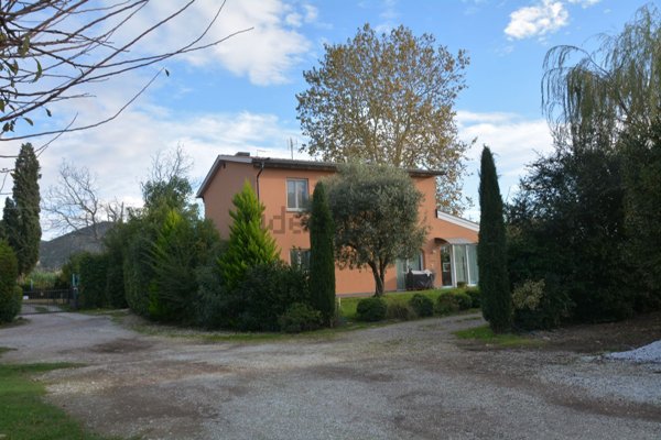 casa indipendente in vendita a San Giuliano Terme