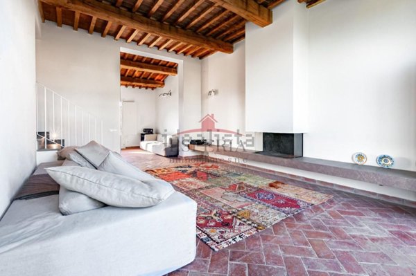 casa indipendente in vendita a San Giuliano Terme in zona Madonna dell'Acqua