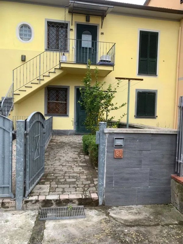 appartamento in vendita a San Giuliano Terme in zona Arena-Metato