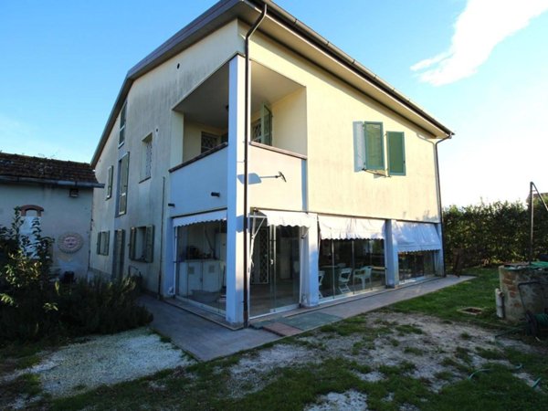 casa indipendente in vendita a San Giuliano Terme