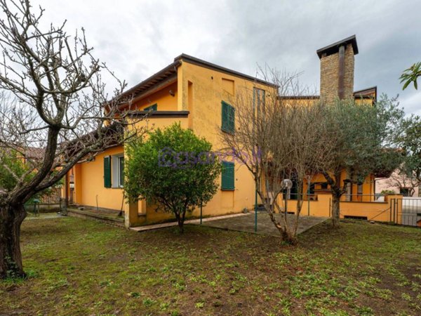 casa indipendente in vendita a San Giuliano Terme in zona Agnano