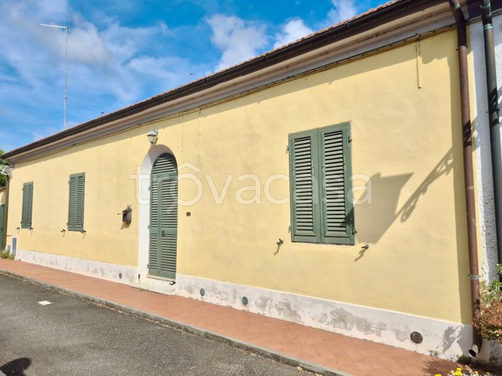 casa indipendente in vendita a San Giuliano Terme