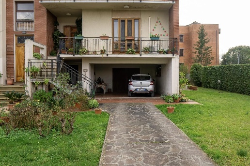 casa indipendente in vendita a San Giuliano Terme in zona Molina di Quosa