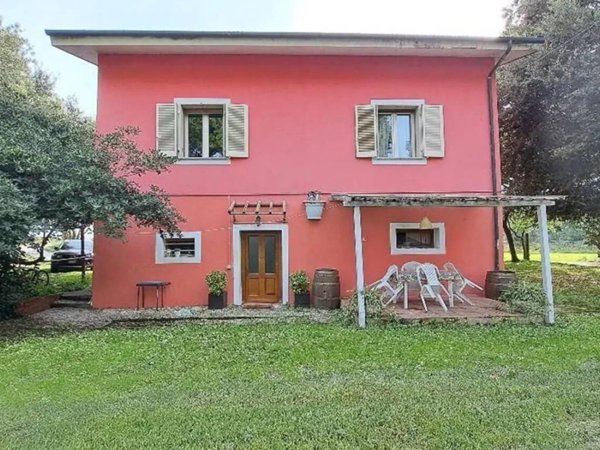 casa indipendente in vendita a San Giuliano Terme