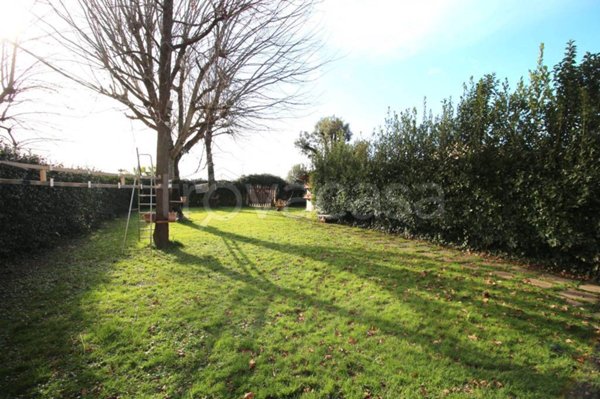 casa indipendente in vendita a San Giuliano Terme in zona Arena-Metato