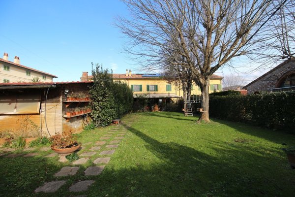 casa indipendente in vendita a San Giuliano Terme in zona Arena-Metato