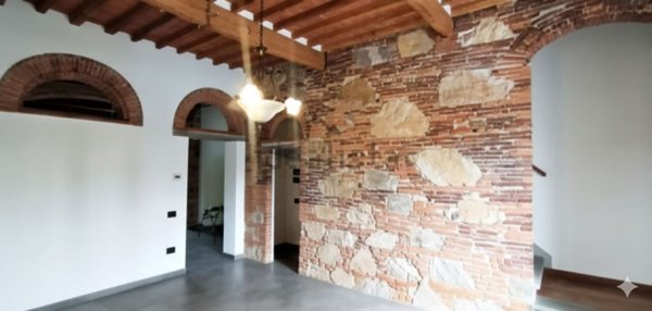 casa indipendente in vendita a San Giuliano Terme in zona Pontasserchio