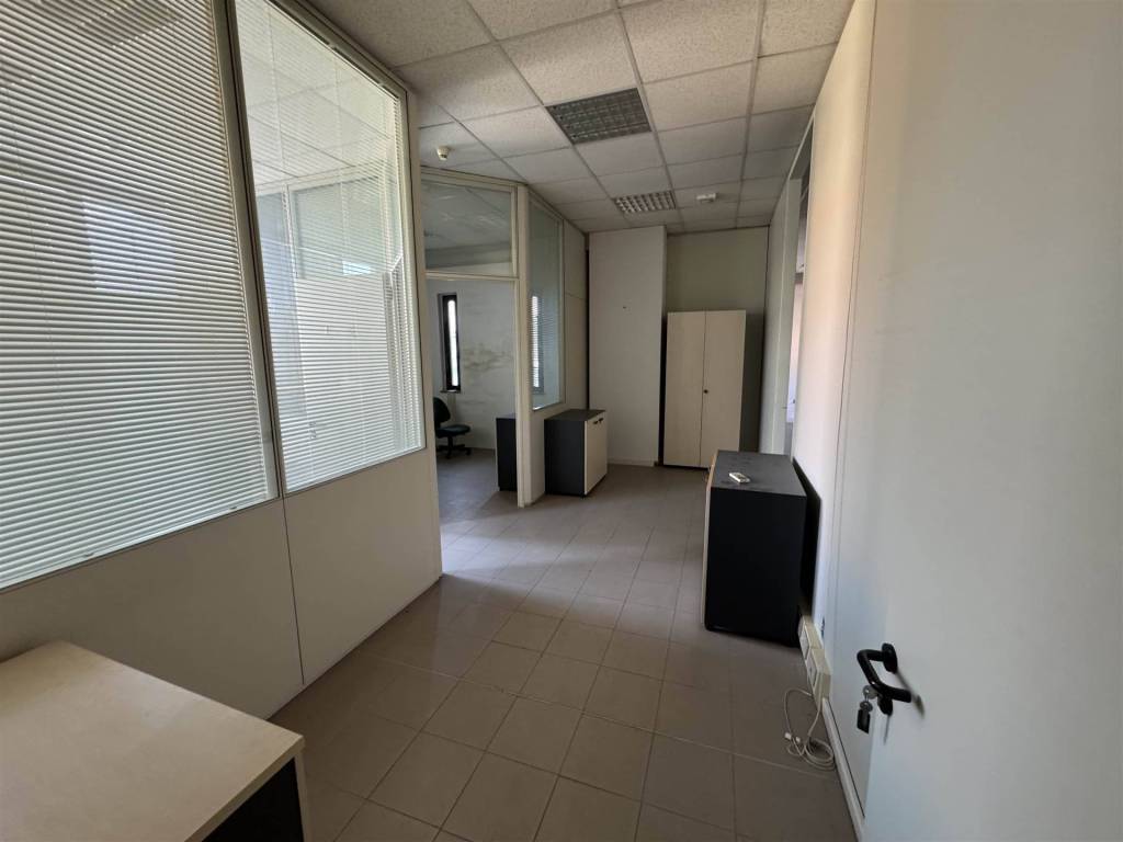 ufficio in vendita a San Giuliano Terme in zona Ghezzano