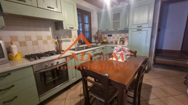 casa indipendente in vendita a San Giuliano Terme in zona Agnano