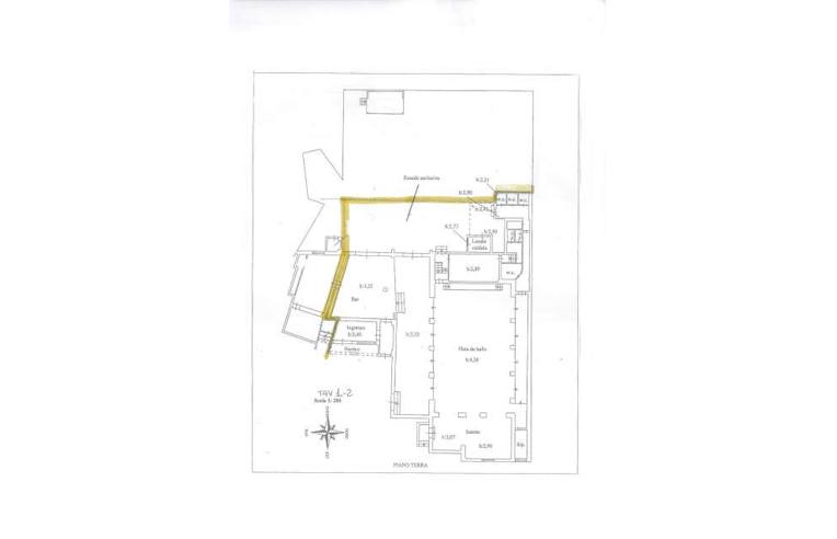 locale commerciale in vendita a San Giuliano Terme in zona Molina di Quosa