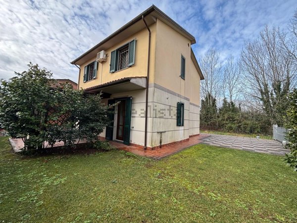 casa indipendente in vendita a San Giuliano Terme