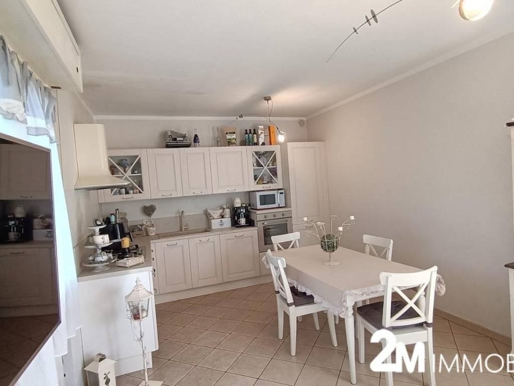 appartamento in vendita a San Giuliano Terme in zona Molina di Quosa