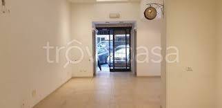 locale commerciale in vendita a San Giuliano Terme in zona Ripafratta
