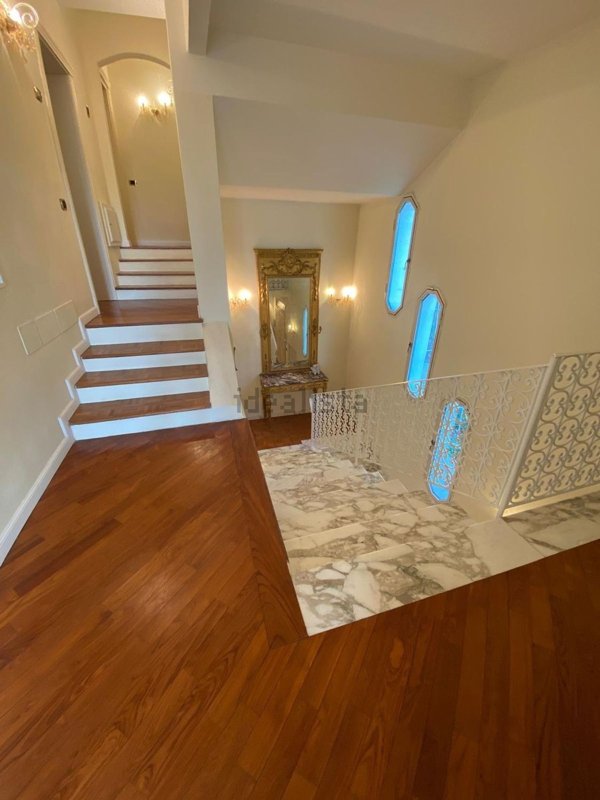 casa indipendente in vendita a San Giuliano Terme in zona Agnano