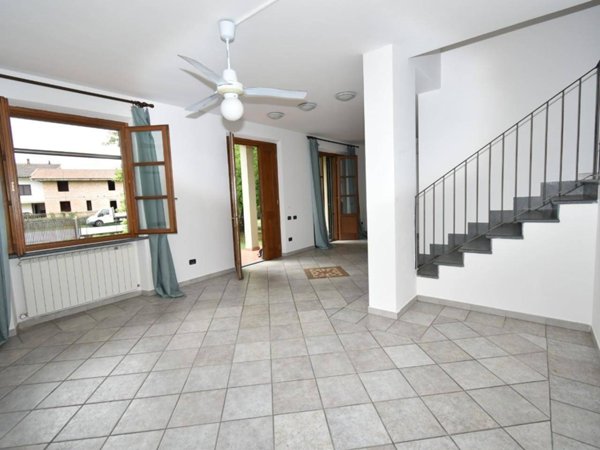 casa indipendente in vendita a San Giuliano Terme in zona Pontasserchio