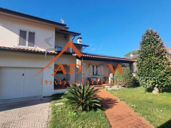 casa indipendente in vendita a San Giuliano Terme