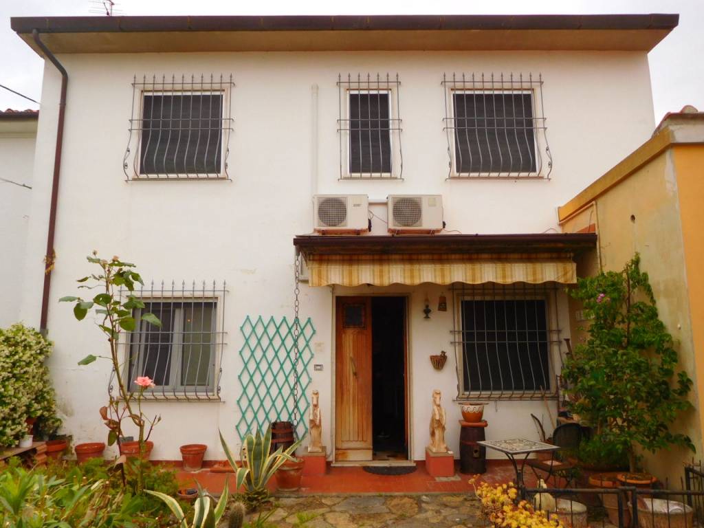 casa indipendente in vendita a San Giuliano Terme